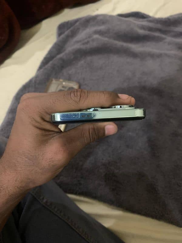 Infinix hot 40 pro 16+256 gb 10 by 10 4