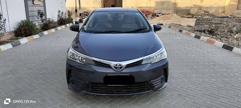 Toyota Corolla GLI strong blue color 2017 0