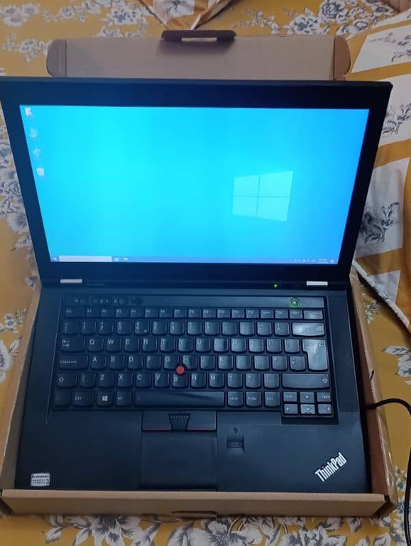 Lenovo core i5 256Gb SSD for sale 0