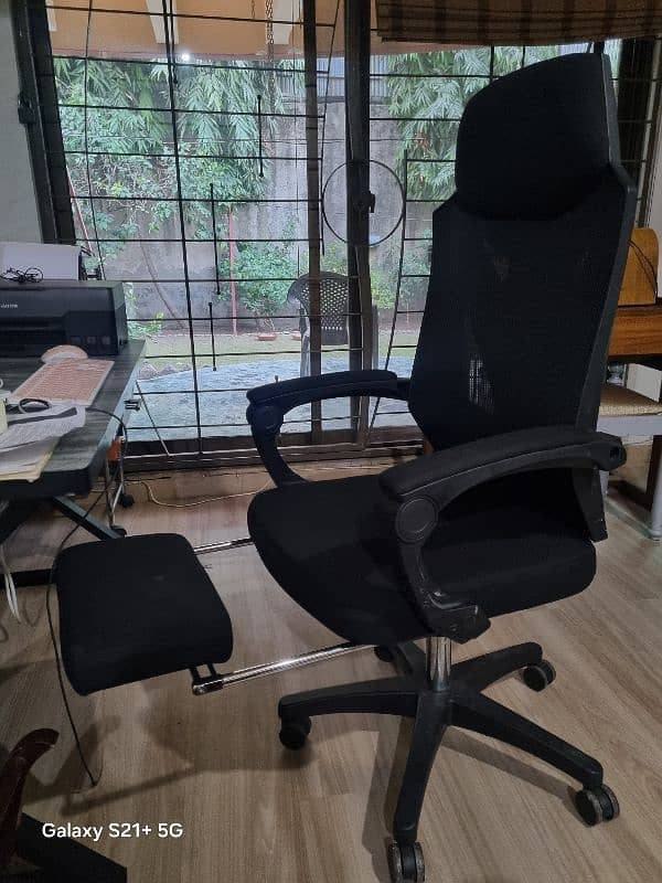 Gaming Chair 1