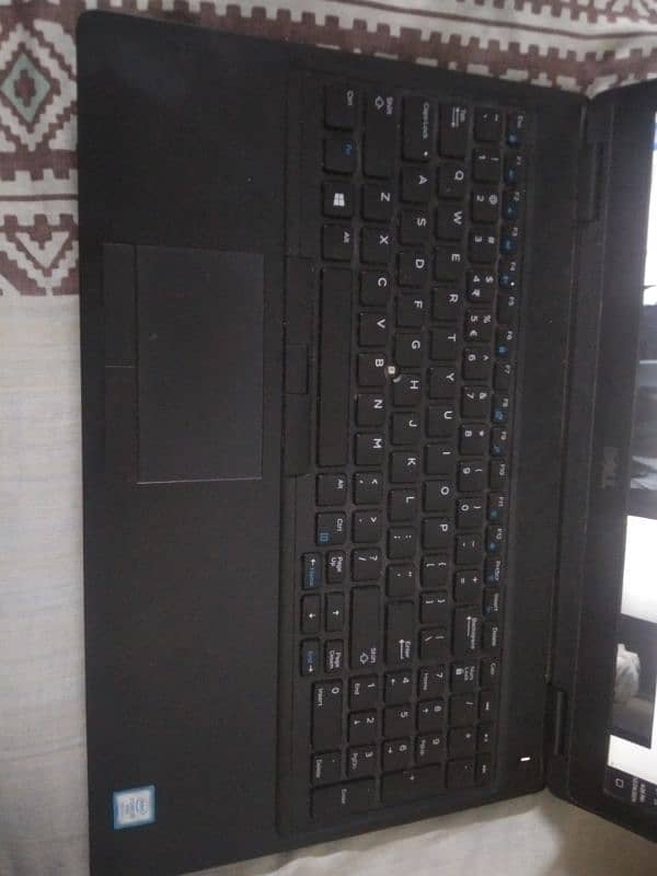 Dell laptop core i5 7th generation 4