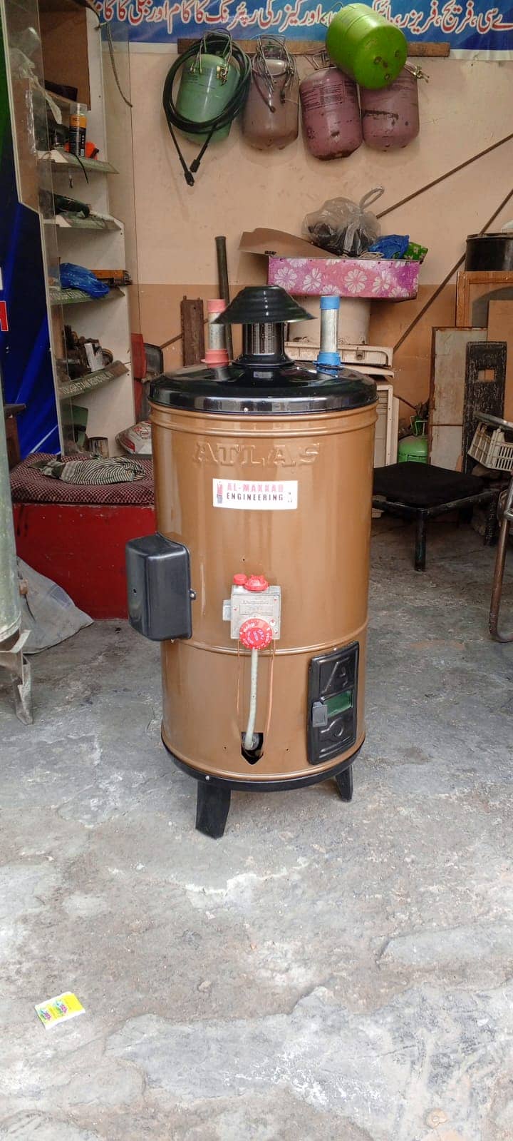 15 Gallon Electric & Gas Geyser Brand New 0