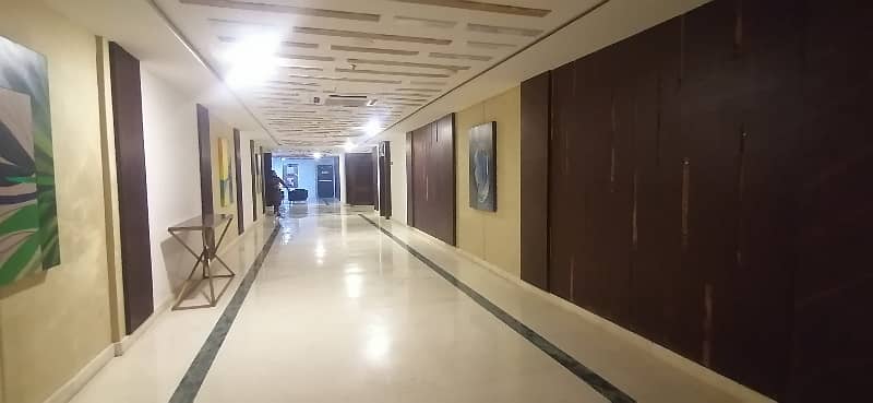 611 Sq. Ft Office Available On Rent In Giga Mall World Trade Center Dha Phase2 2