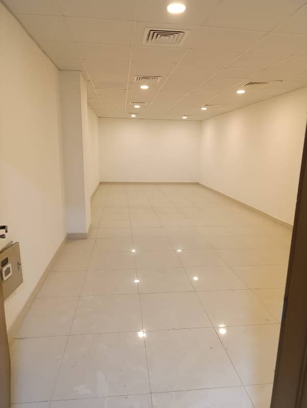 611 Sq. Ft Office Available On Rent In Giga Mall World Trade Center Dha Phase2 10