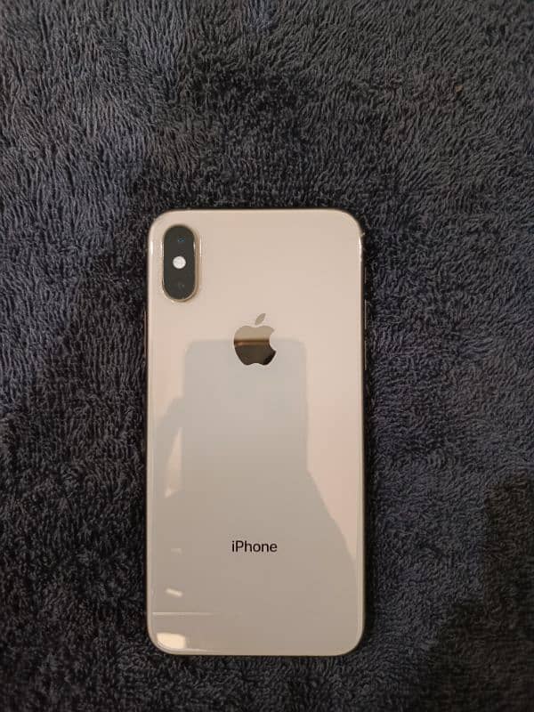 iphone xs 64 gb non PTA water pack Golden color 0