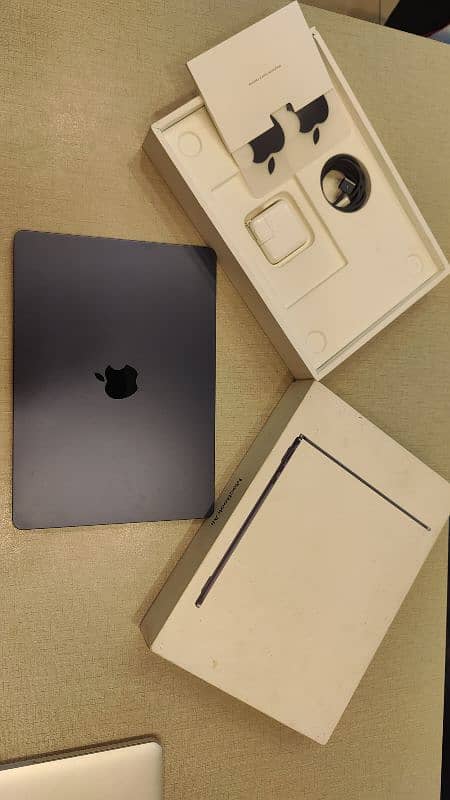 MacBook Air M3 1