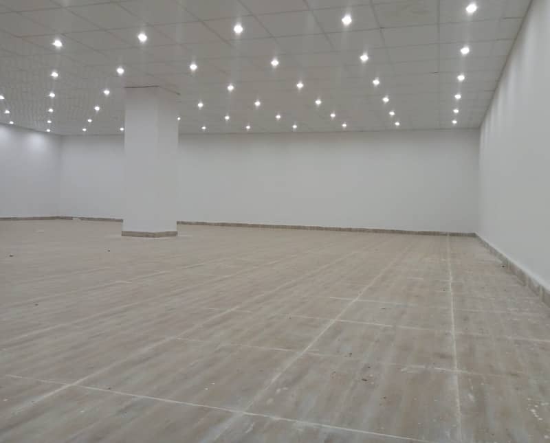 1300 Square Feet Commercial New Corporate OFFICE FOR RENT GULBERG 3 2