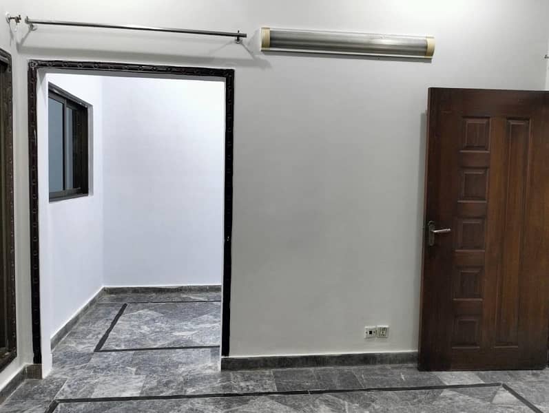 1 bed Seprit flats available for rent 5