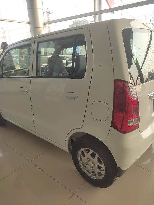 Suzuki Wagon R 2023 4