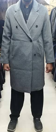 Mens long coat/chester.