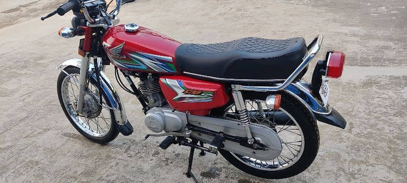 Honda 125 2022 Red colour 5