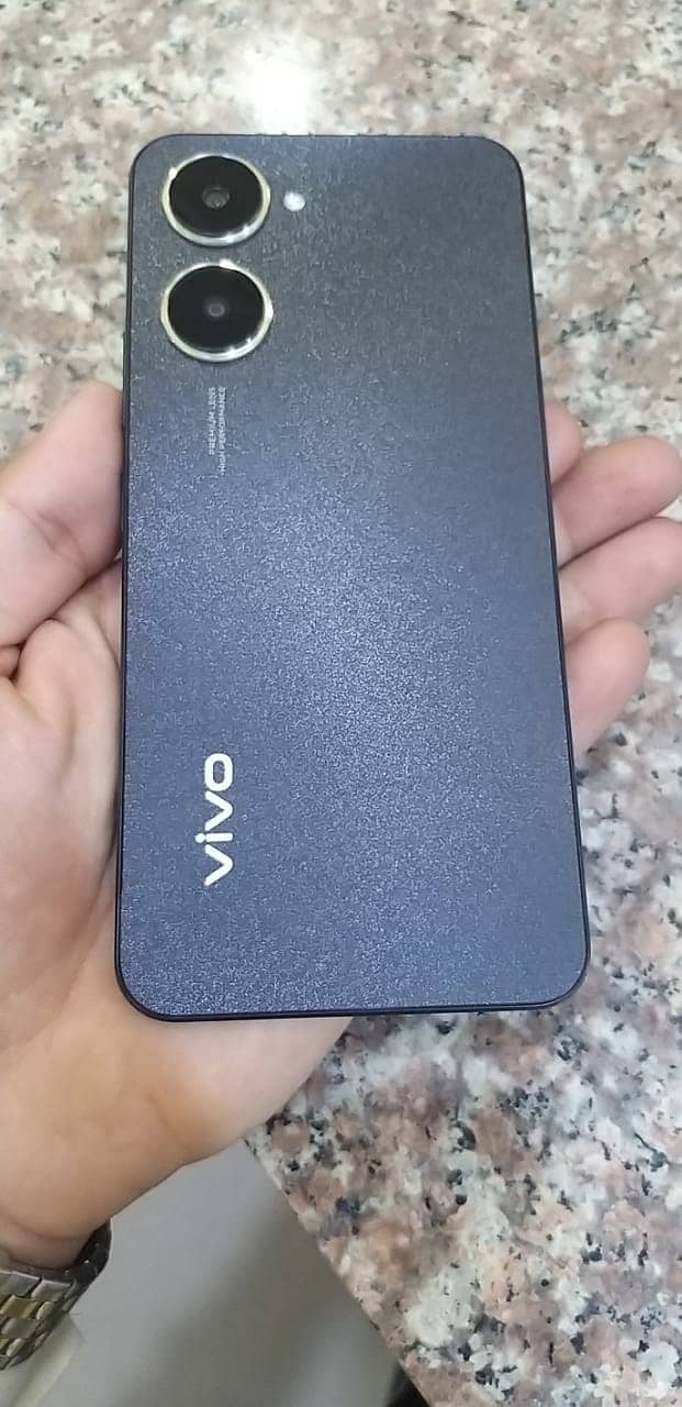 Vivo Y03 4+4 Ram & 64GB Rom 3