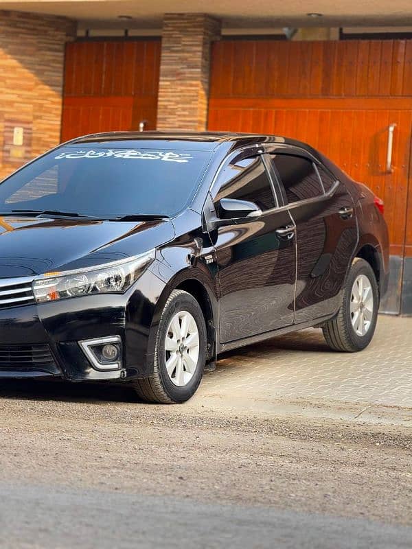 Toyota Corolla Altis 2016 3