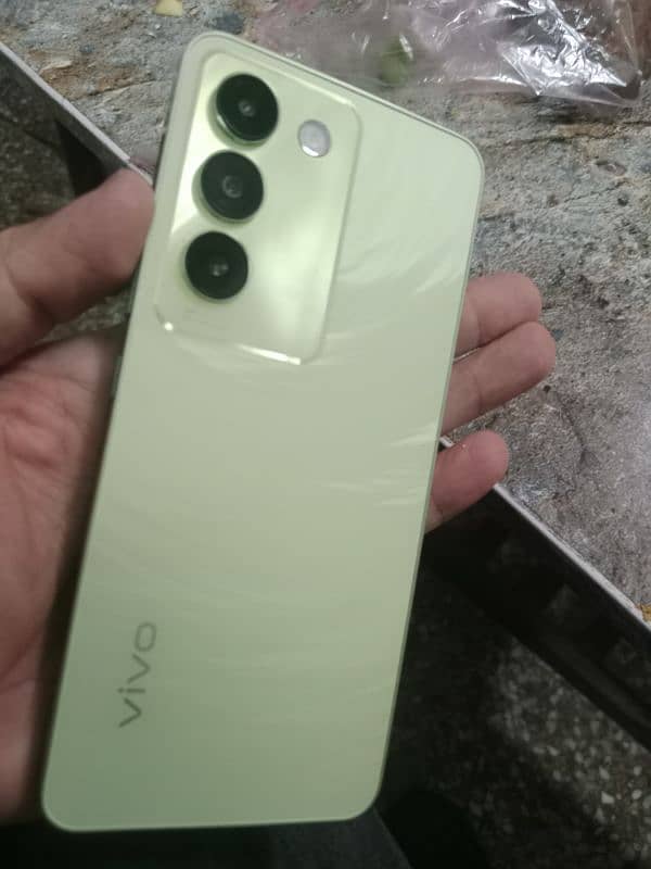 vivo y 100 8+8 256 2