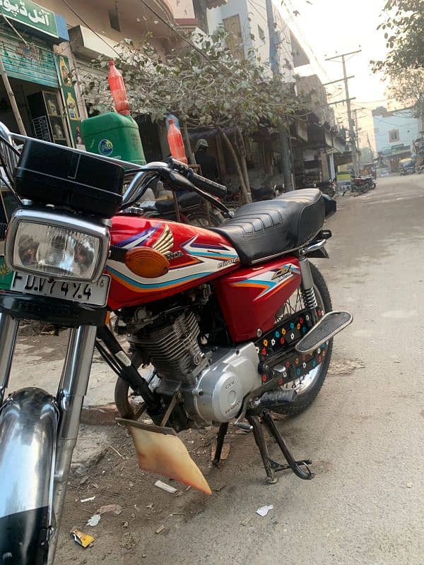 Honda 125 lush condition 7