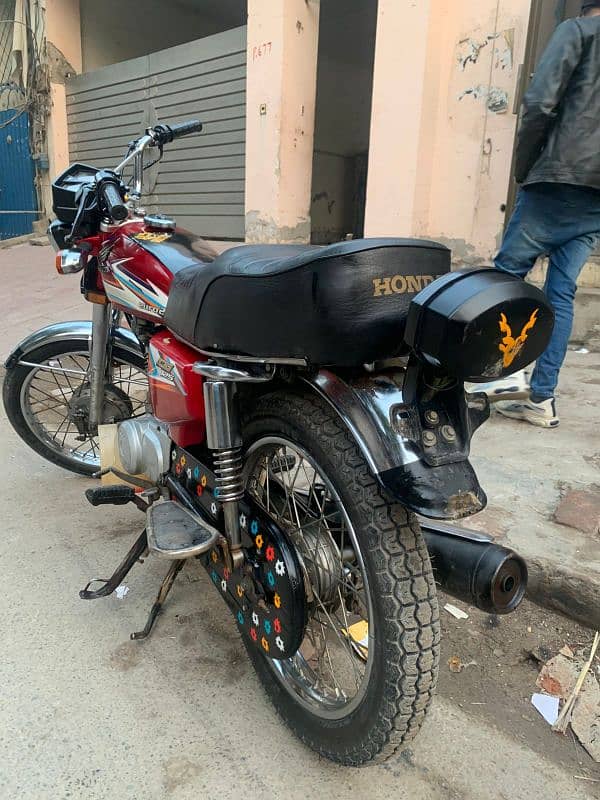 Honda 125 lush condition 9