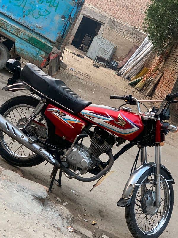 Honda 125 lush condition 11