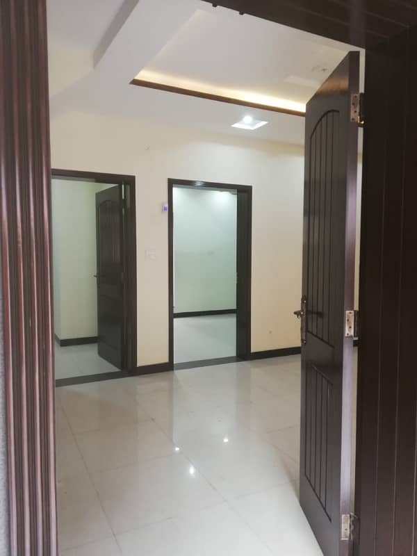 5 Marla Like New House Available For Sale In Bahria Town Lahore. 2