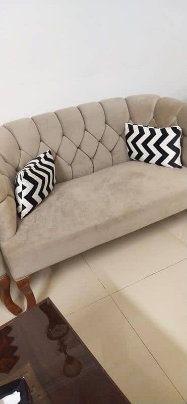 4 seater sofa in Islamabad 2