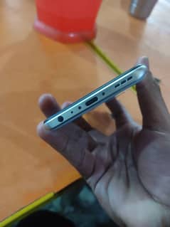 Vivo y30with 4/128.03016922130