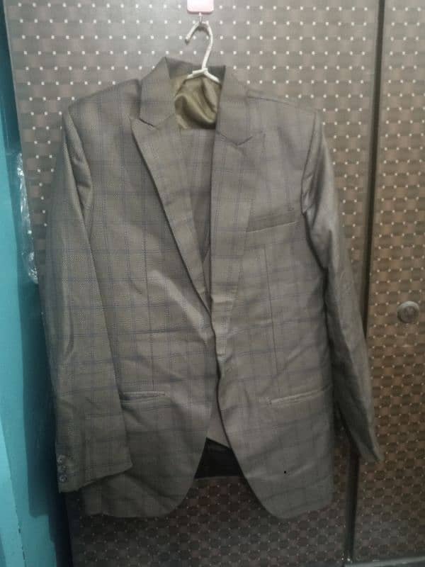 3 piece Suit for sale 1