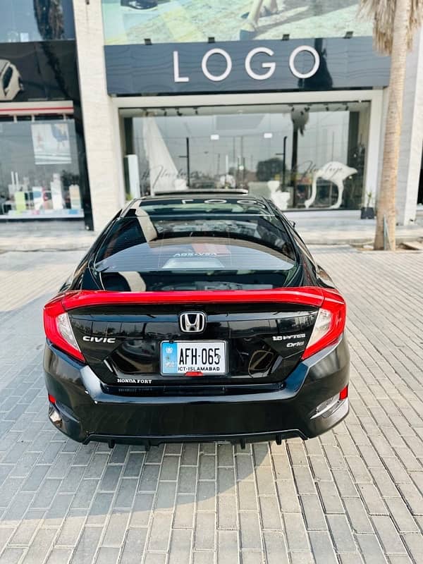 Honda Civic Oriel 2017 3