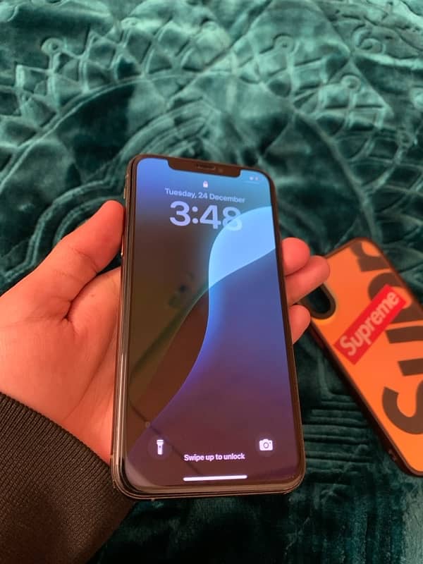 Iphone XS (Factory Unlock) 4