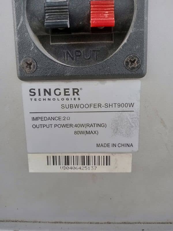 Singer Speaker ( Subwoofer ) 4