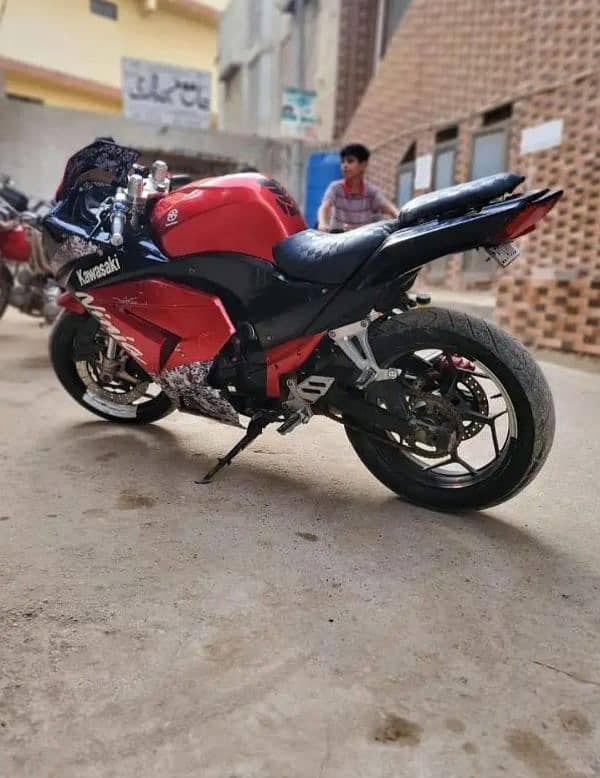 Kawasaki Ninja. Sinski 250 cc bike 1