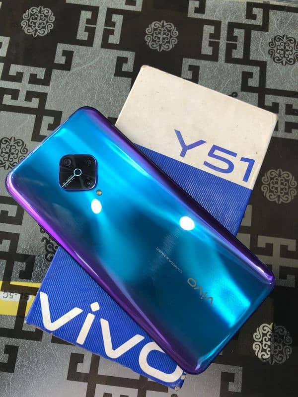 Vivo Y51 with box 4/128 fingerprint underdisplay 2