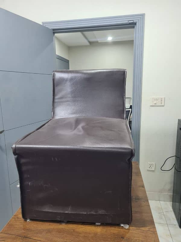 office furniture only 1 month use 12