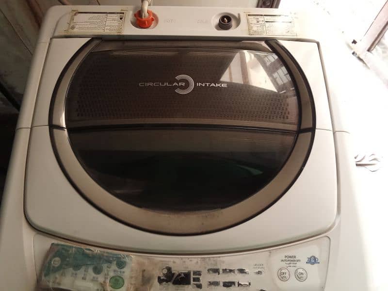 Automatic washing machine circular rounds used but it's working isgood 3