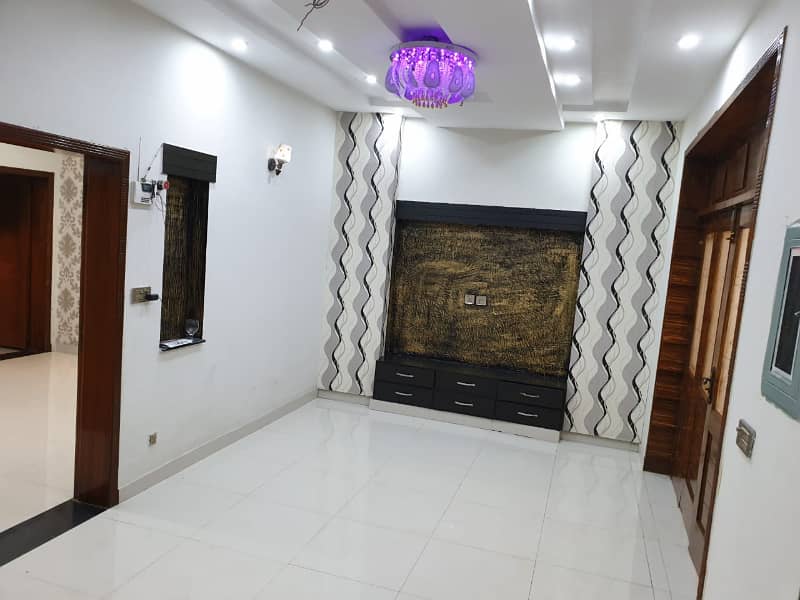 5 Marla Like New House With Gas Available For Sale In Bahria Town Lahore 4