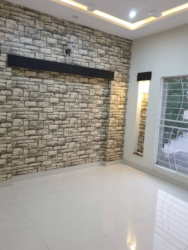 5 Marla Like New House With Gas Available For Sale In Bahria Town Lahore 20