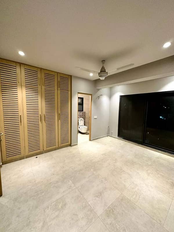 E-11's Luxury Retreat: 3BR Apartment with Breathtaking Views for rent in Islamabad 11