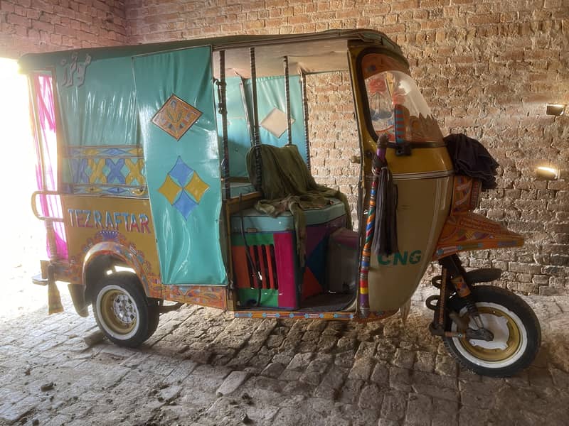 TEZRAFTAR used Rikshaw 2020 model 11