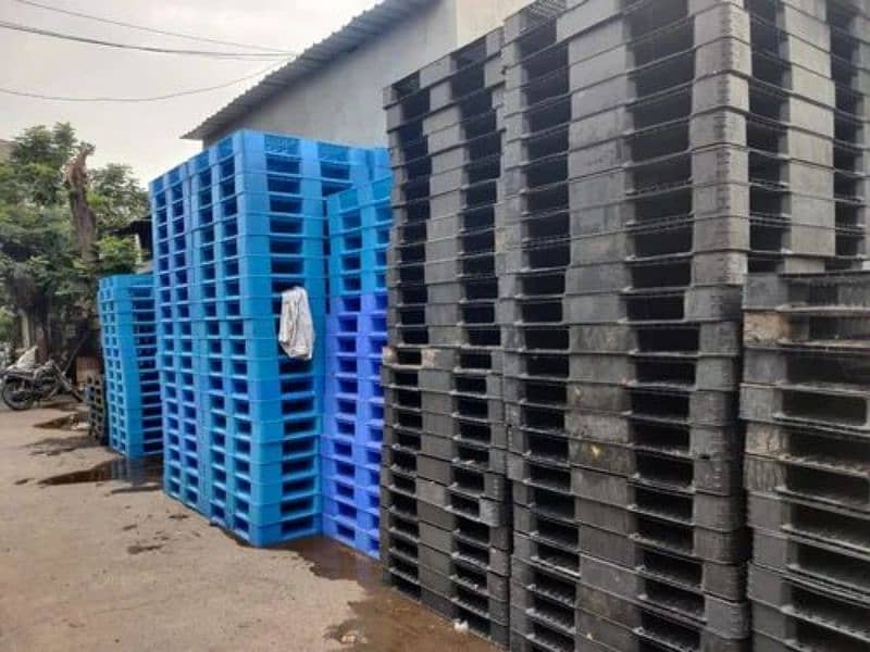 Heavy industrial load capacity plastic pallets | New & used pallets 2