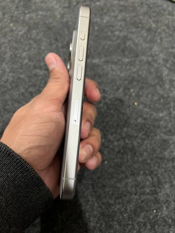 iphone 15 pro non pta natural titanium 7