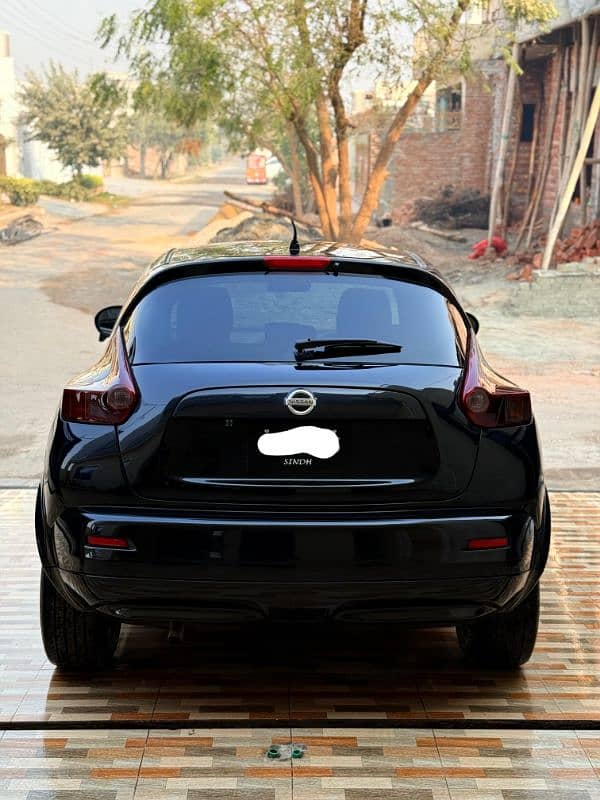 Nissan Juke 2010 1