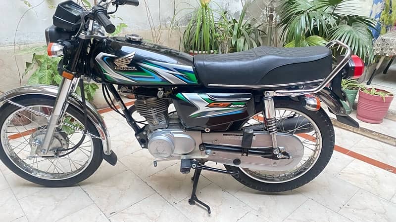 Honda Cg 125 2023 All Punjab number 0