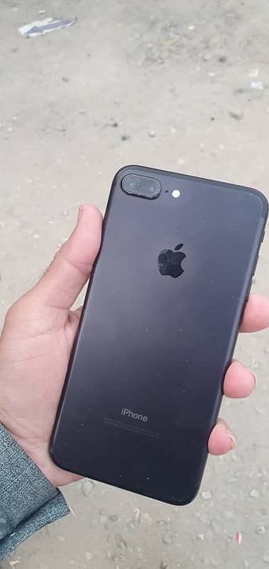 IPhone 7 plus 128 gb for sell 1