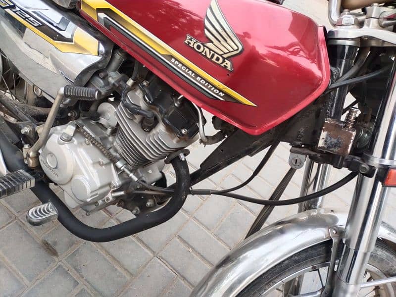 I'm selling my Honda CG125 special edition 4