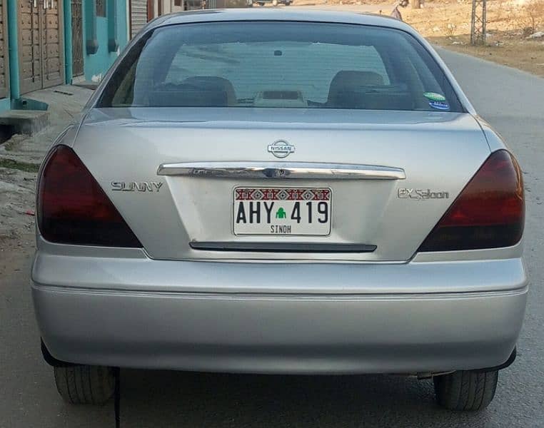 Nissan Sunny 2005 3