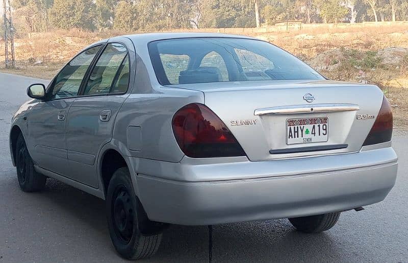 Nissan Sunny 2005 5