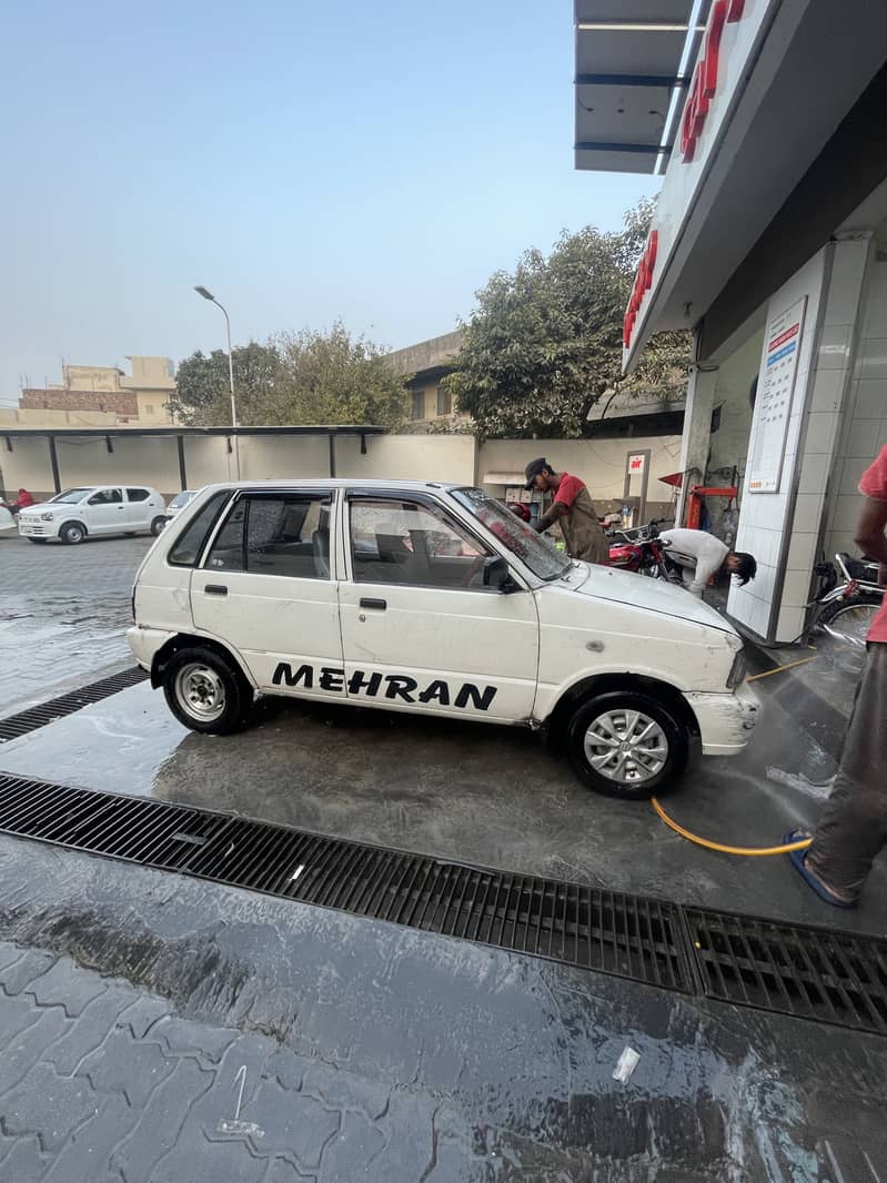 Suzuki Mehran VX 1998  lahore number  read complete ad 0