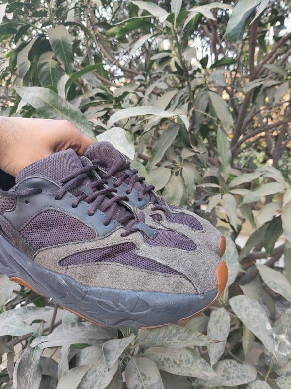 Adidas Yeezy Boost 700 5