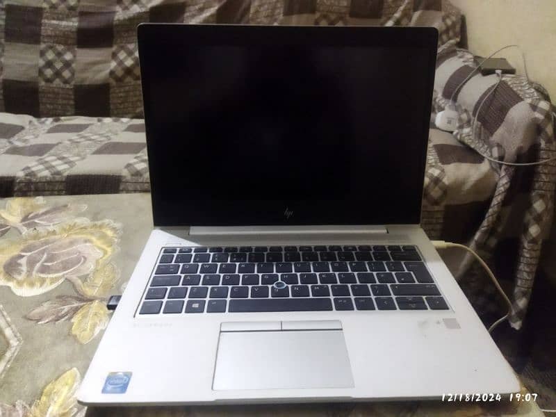 HP G5 830 Elite book 0