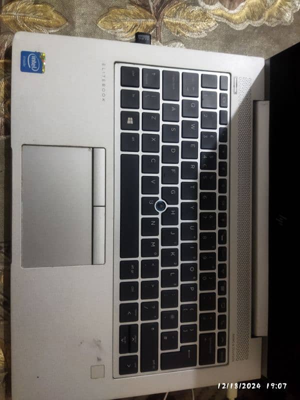 HP G5 830 Elite book 1