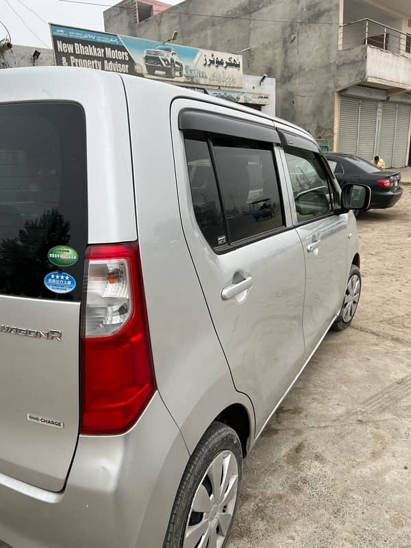 Suzuki Wagon R 2016/17 Lahore reg 2