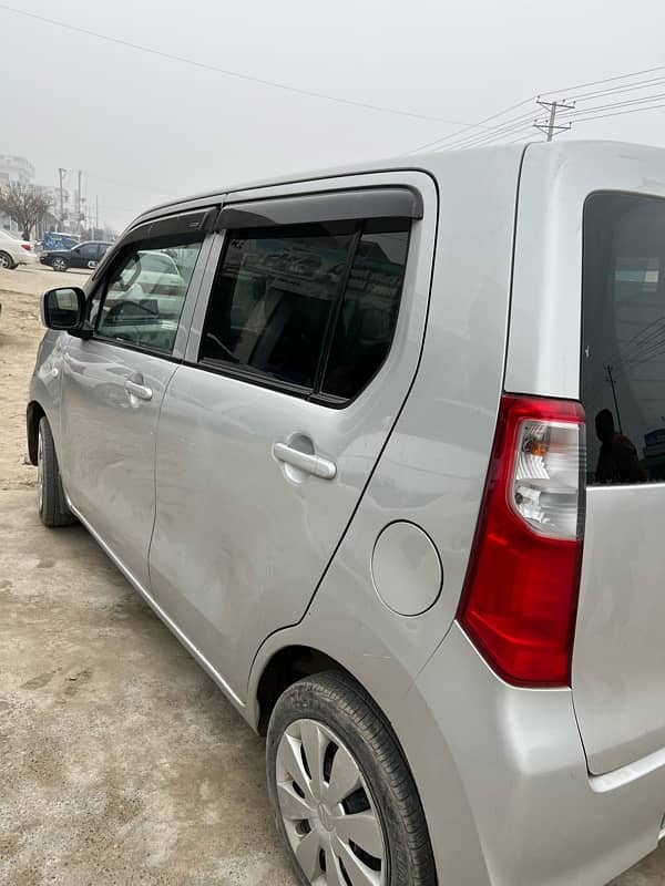 Suzuki Wagon R 2016/17 Lahore reg 4